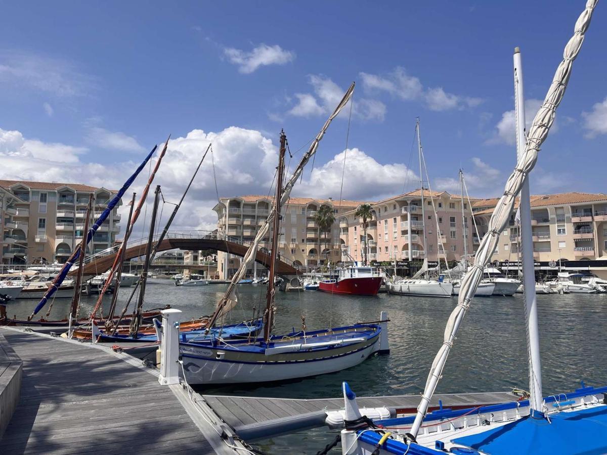 Studio Cabine A 200M De Port Frejus, Plage, Commerces, Terrasse, 4 Couchages, Menage Inclus - Fr-1-226A-31 Екстериор снимка